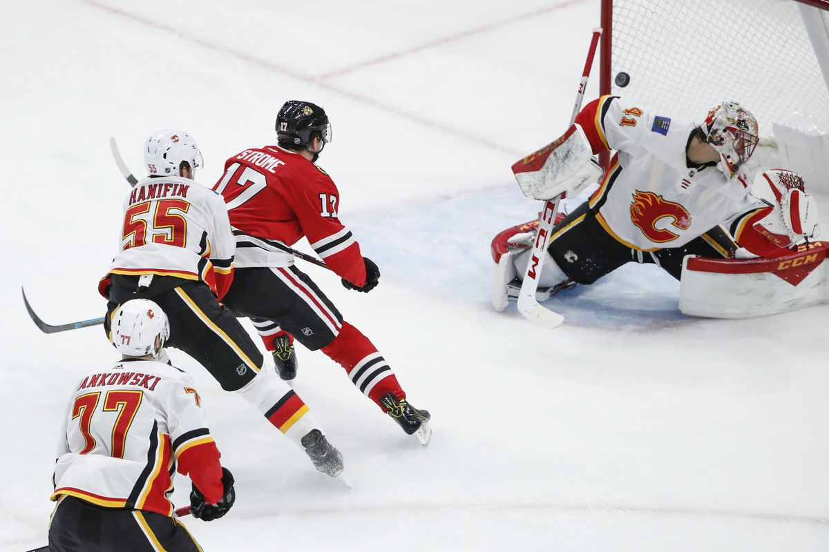 NHL: Calgary Flames at Chicago Blackhawks