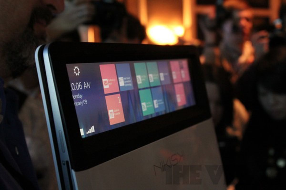Gallery Photo: Intel Nikiski hands-on pictures 