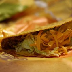 <br /><a href="http://eater.com/archives/2011/01/24/lawsuit-claims-taco-bells-meat-isnt-really-beef.php" rel="nofollow">Lawsuit Claims Taco Bell's Meat Isn't All Beef</a> | <a href="http://eater.com/archives/2011/01/28/taco-bell-ad-thanks-firm-for-law-sui