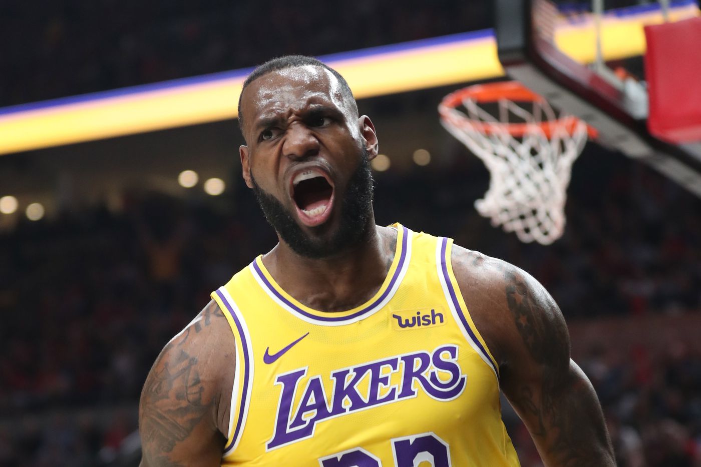 Video: LeBron, Lillard Engage Trade Epic Dunks as Lakers Face Blazers -  Blazer's Edge