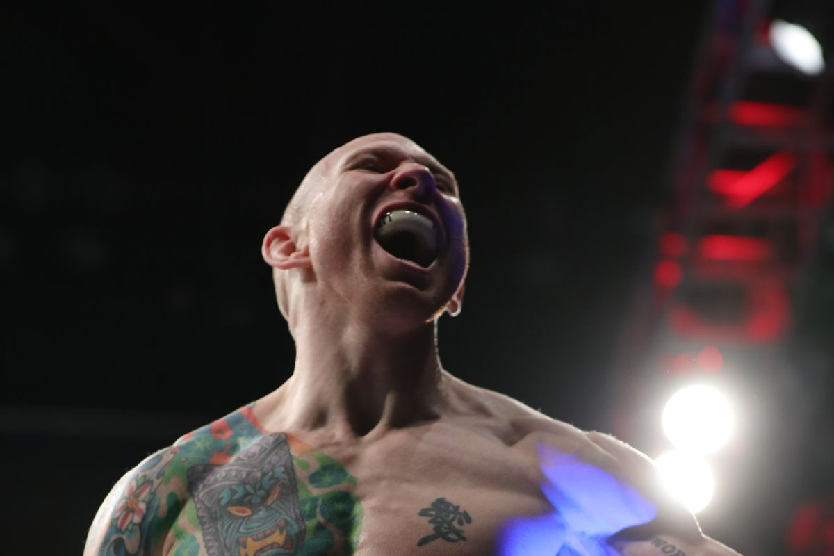 MMA: UFC Fight Night-Winnipeg-Emmett vs Lamas