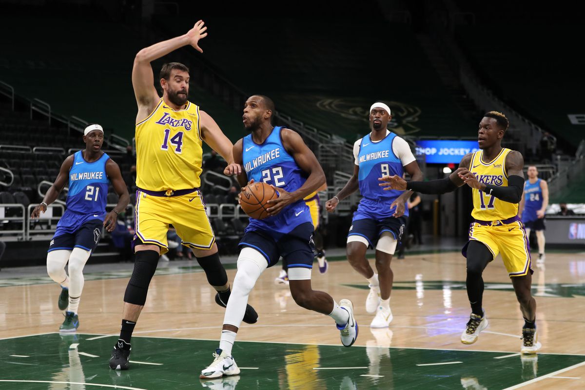 NBA: Los Angeles Lakers at Milwaukee Bucks