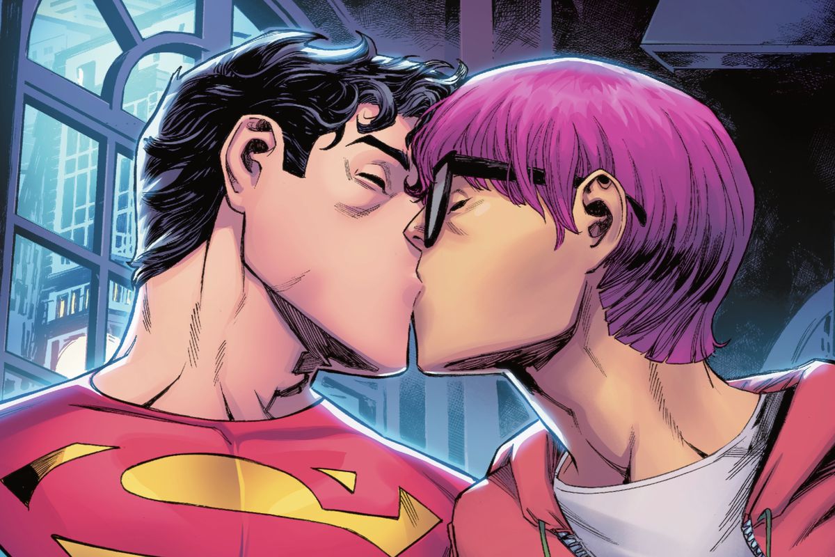 Jon Kent/Superman kisses Jay Nakamura in Superman: Son of Kal-El #5 (2021).