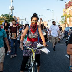 A crowd of a couple hundred march through Pilsen on June 29, 2018, demanding families be reunited and ICE be abolished. I Maria de la Guardia/Sun-Times