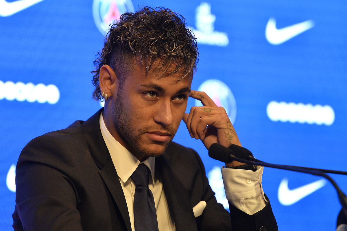 Neymar Signs For PSG