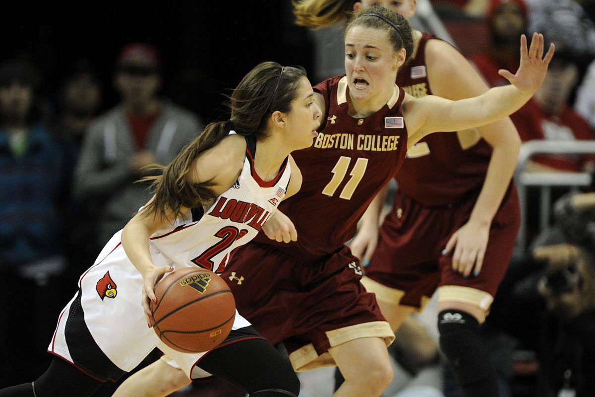 Junior guard, Nicole Boudreau scored her 1,000th career point on Thursday evening at Louisville 