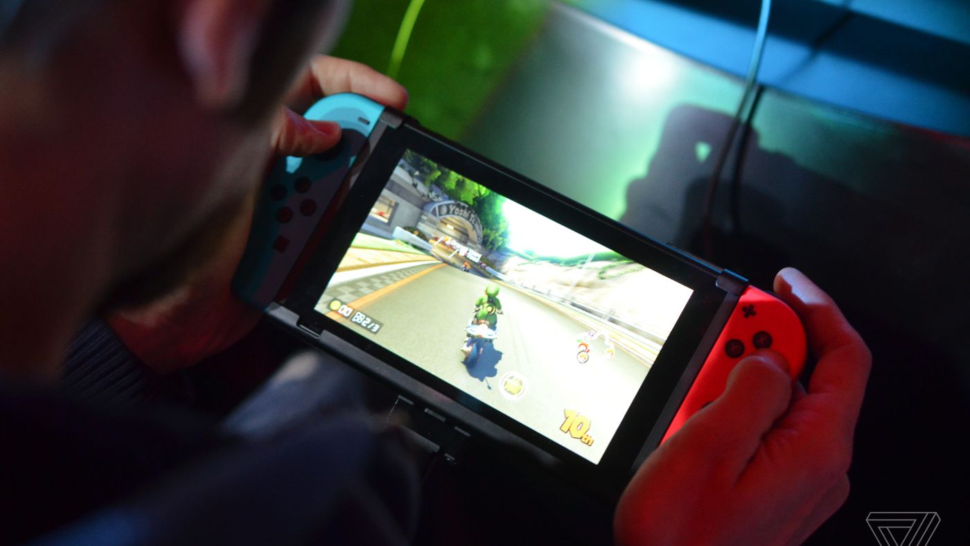 Nintendo Plans Two New Switch Models For This Year Wsj The Verge