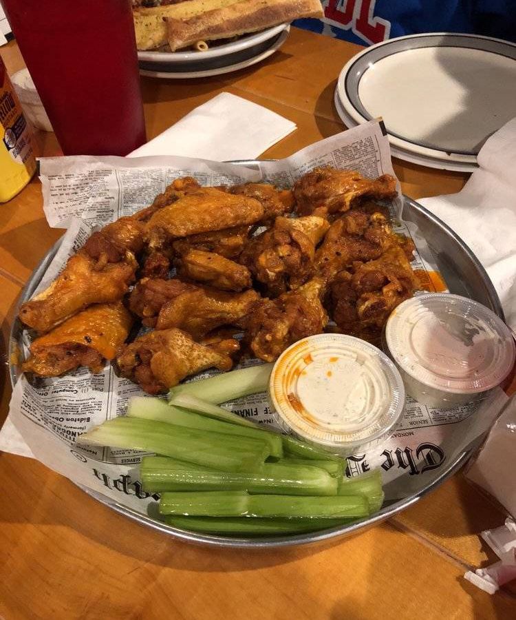 <span data-author="-1">Johnny Mac’s chicken wings</span>