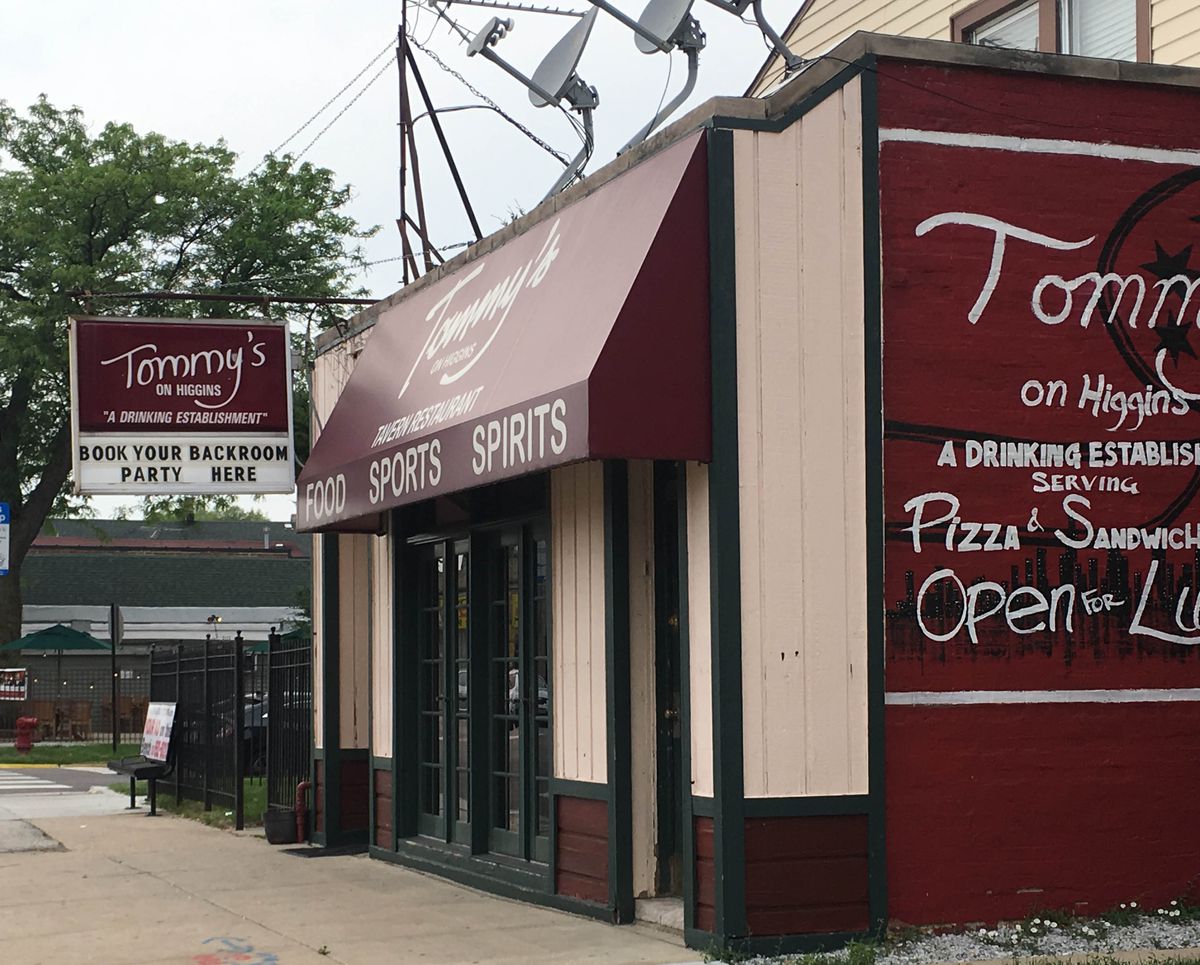 Tommy’s on Higgins, the Northwest Side bar where police Sgt. John R. Schuler was accused of striking a female bartender in the head with a full bottle of beer in 2012. | Tim Novak / Sun-Times
