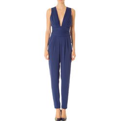 <strong>Catherine Malandrino</strong> Deep V Jumpsuit, <a href="http://shop.catherinemalandrino.com/m/collection/jumpsuits/deep-v-neck-jumpsuit.html">$395</a>