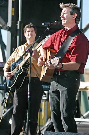 Quint Randle, left, and Jeff Hinton of Joshua Creek in Eagle Mountain in 2006.