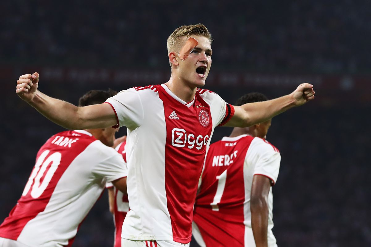 Ajax v Royal Standard de Liege - UEFA Champions League third round qualifying match