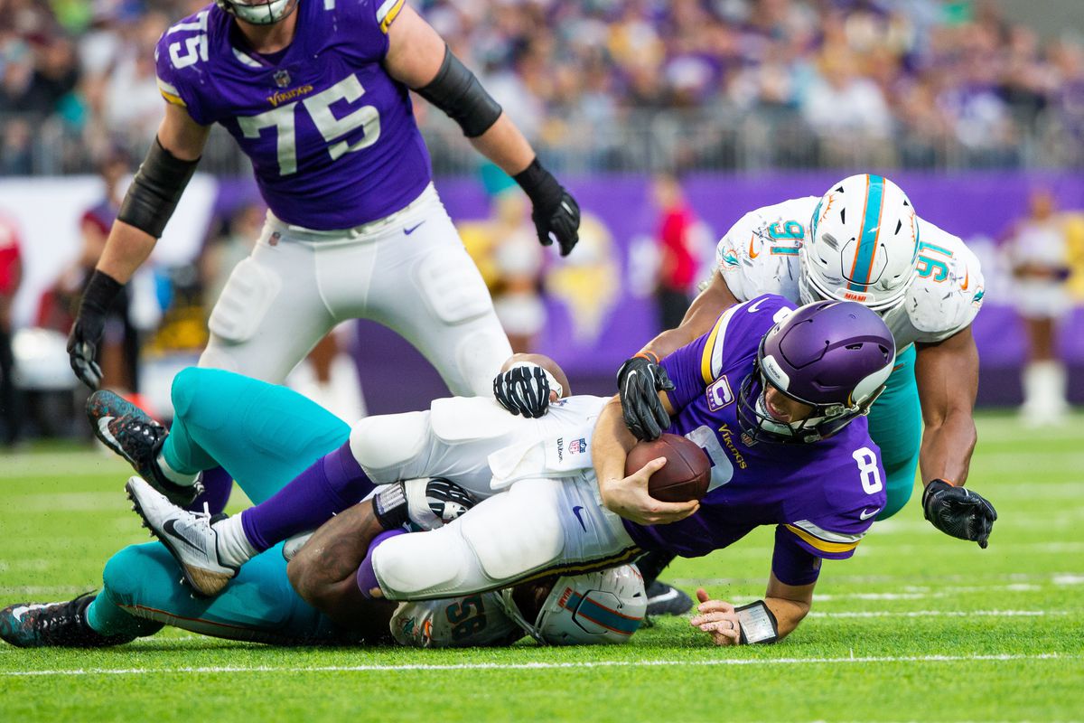 NFL: Miami Dolphins at Minnesota Vikings