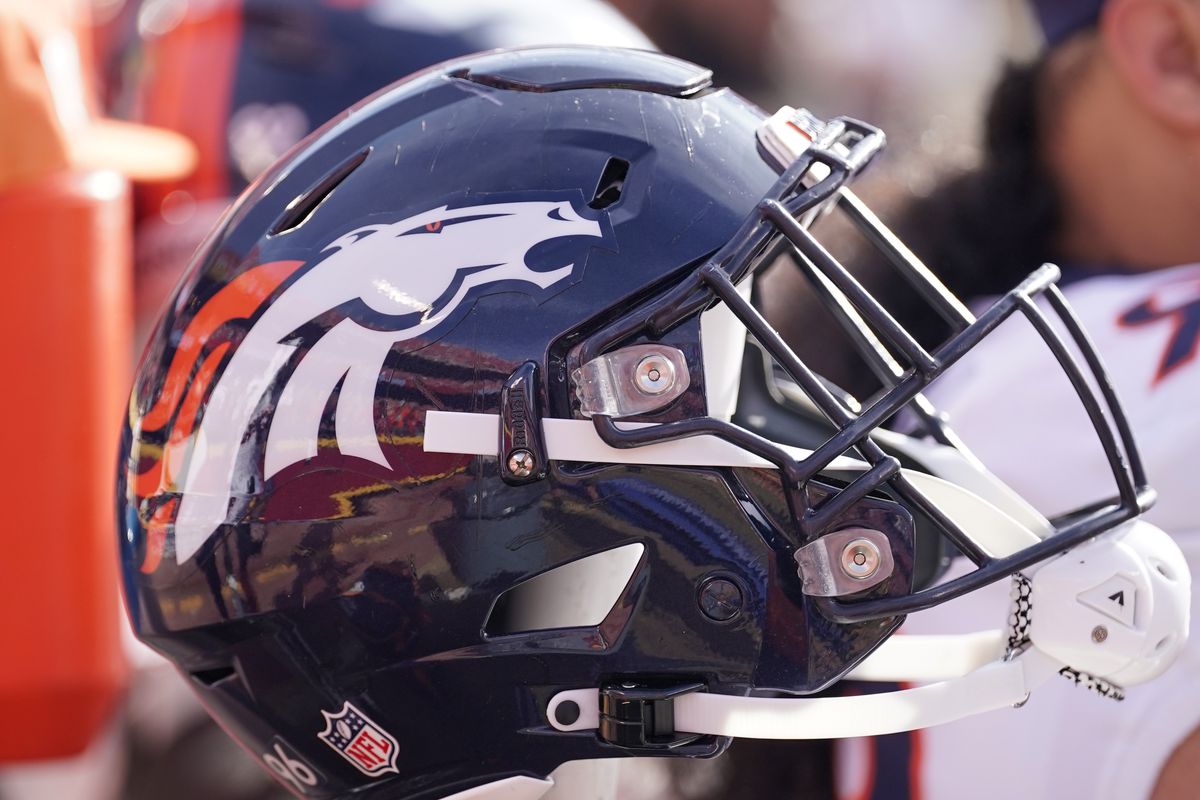NFL: Denver Broncos at Kansas City Chiefs