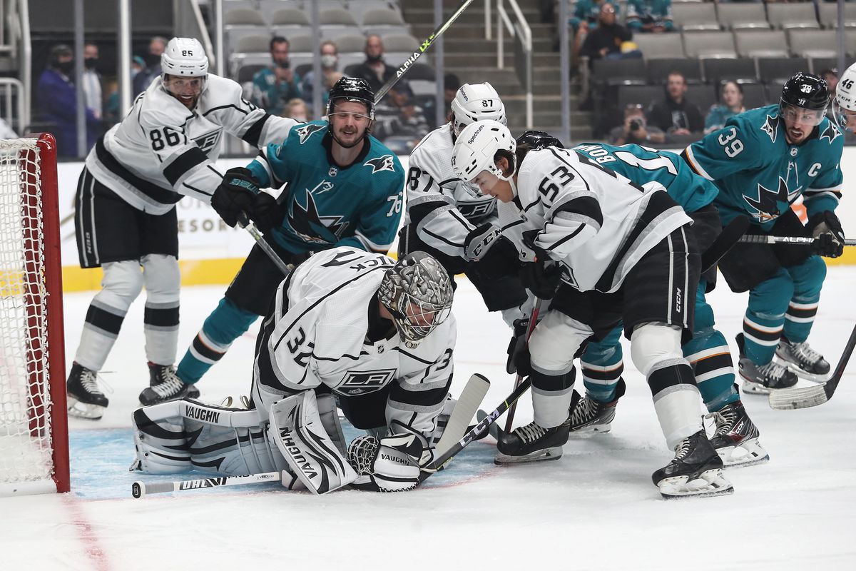 Jonathan Quick of the Los Angeles Kings makes the save against the San Jose Sharks at SAP Center on September 28, 2021 in San Jose, California.&nbsp;