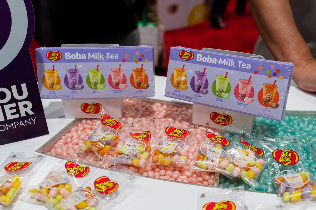 Bags of boba milk tea-flavored Jelly Belly jelly beans.