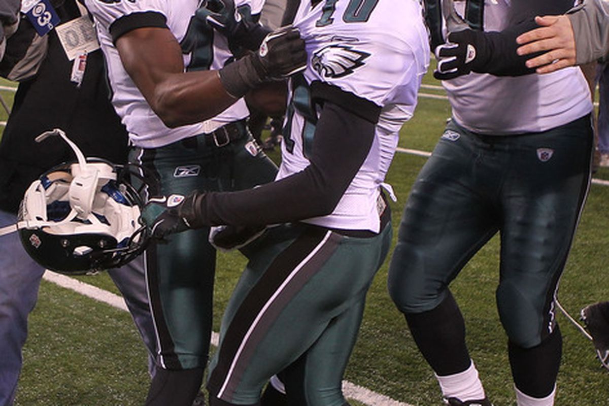 Expect to see Jeremy Maclin get a bunch of early looks before he joins his buddy DeSean on the sidelines.