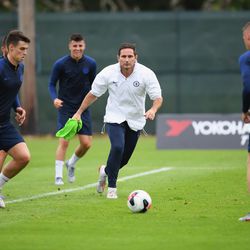 Lampard joins in, a familiar sight for Mason in the back