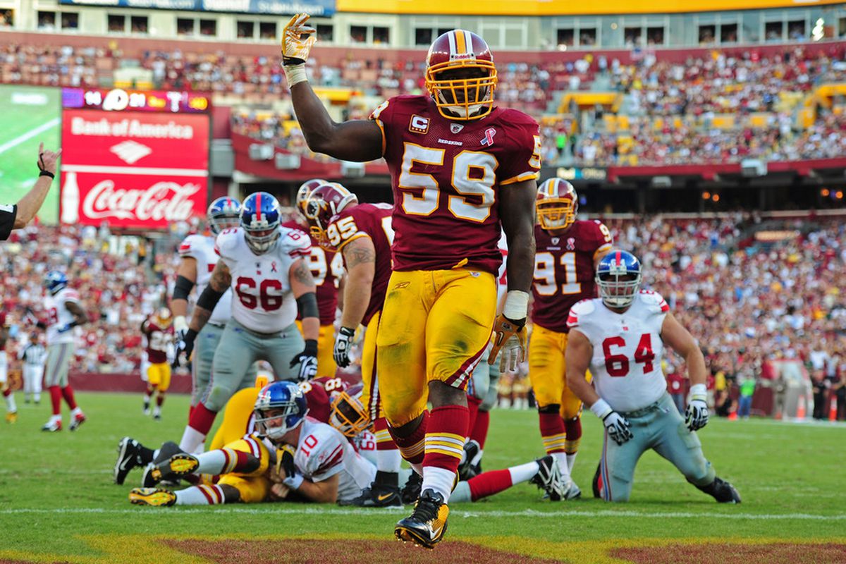 LANDOVER, MD - SEPTEMBER 11: London Fletcher #59 of the Washington Redskins celebrates after a sack against the New York Giants season-opening game at FedEx Field on September 11, 2011 in Landover, Maryland. (Photo by Scott Cunningham/Getty Images)