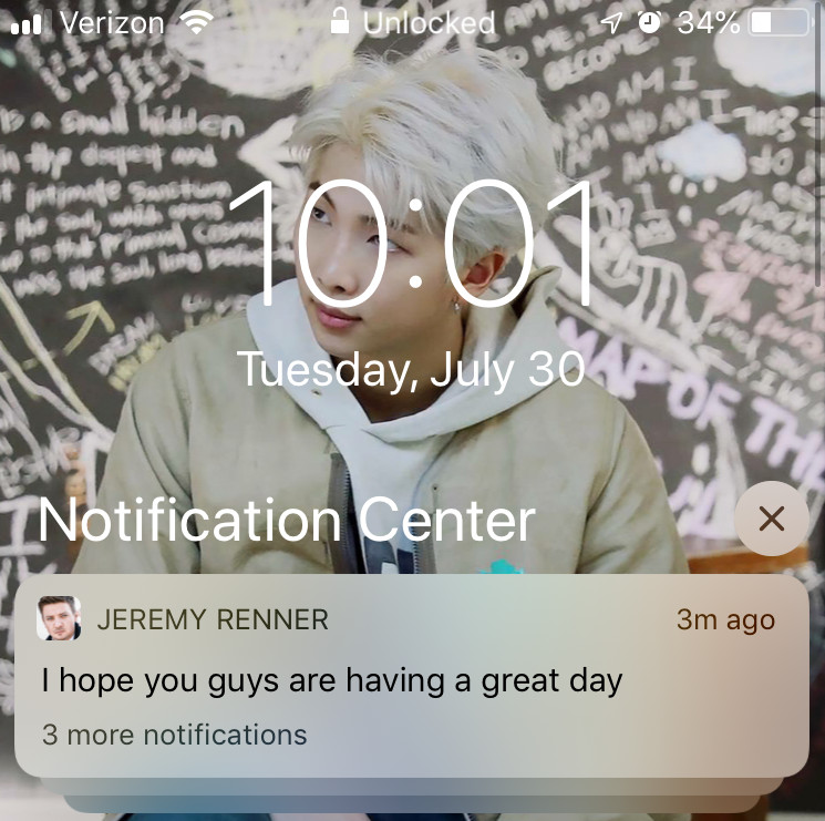 a push notification from the Jeremy Renner app wishing users a good day