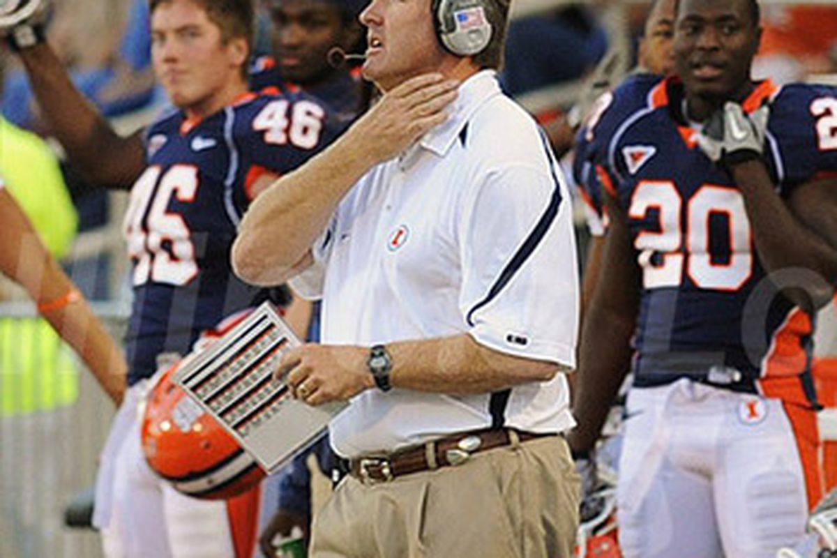 Could Illinois Interim Head Coach and former Clemson Defensive Coordinator Vic Koenning be bringing his high pressure defensive style to Auburn.