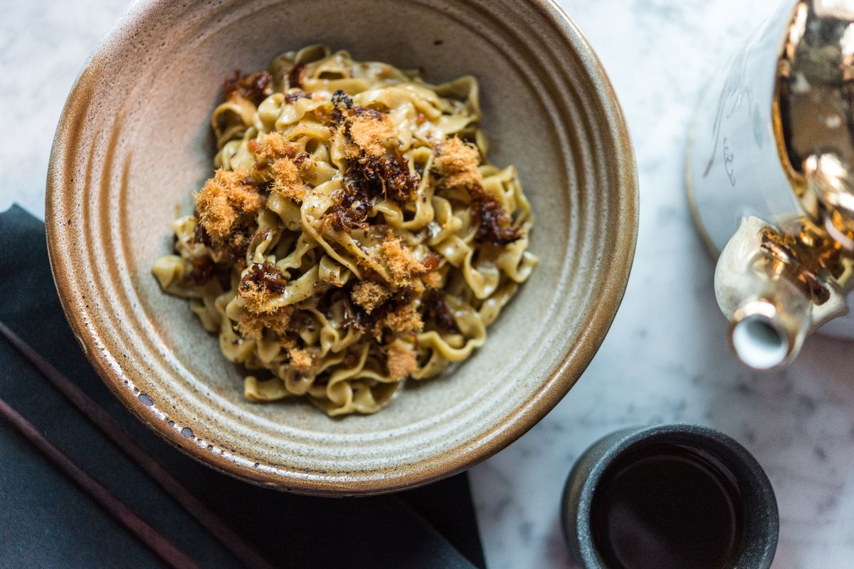 [Egg noodles with XO sauce]