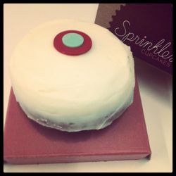 Sprinkles cupcake by <a href="http://www.flickr.com/photos/foodforfel/5684573369/in/pool-eater/">foodforfel</a>. 