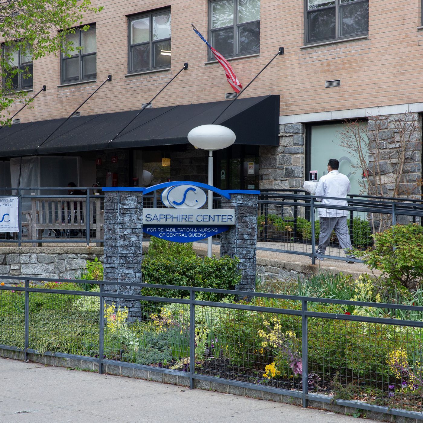 Hundreds Died At Nyc Nursing Homes With Spotless Inspections The City