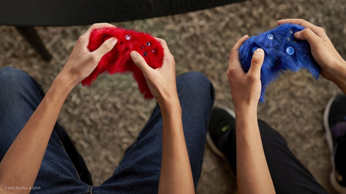 Furry Knuckles and Sonic-related controllers