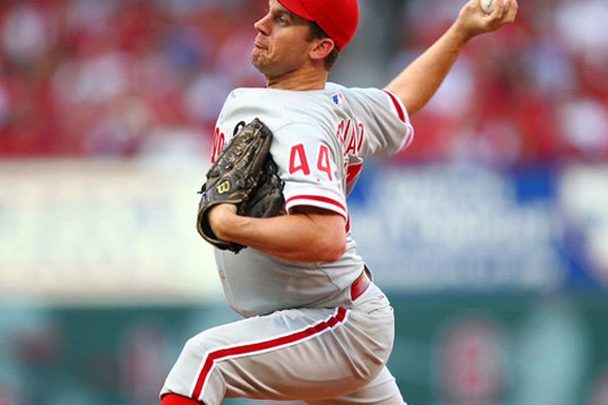 ST LOUIS, MO:  Starting pitcher Roy Oswalt #44 of the Philadelphia Phillies pitches during Game 4 of the National League Division Series against the St. Louis Cardinals at Busch Stadium in St Louis, Missouri.  (Photo by Dilip Vishwanat/Getty Images)