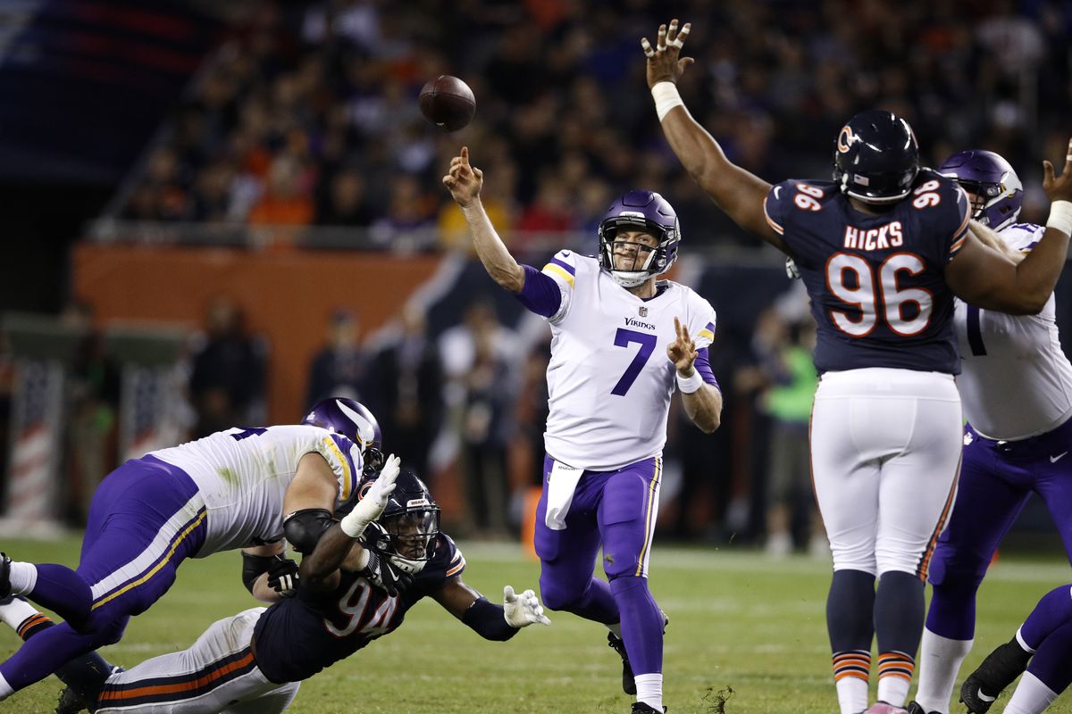Minnesota Vikings face decimated Bears at Soldier Field Monday night