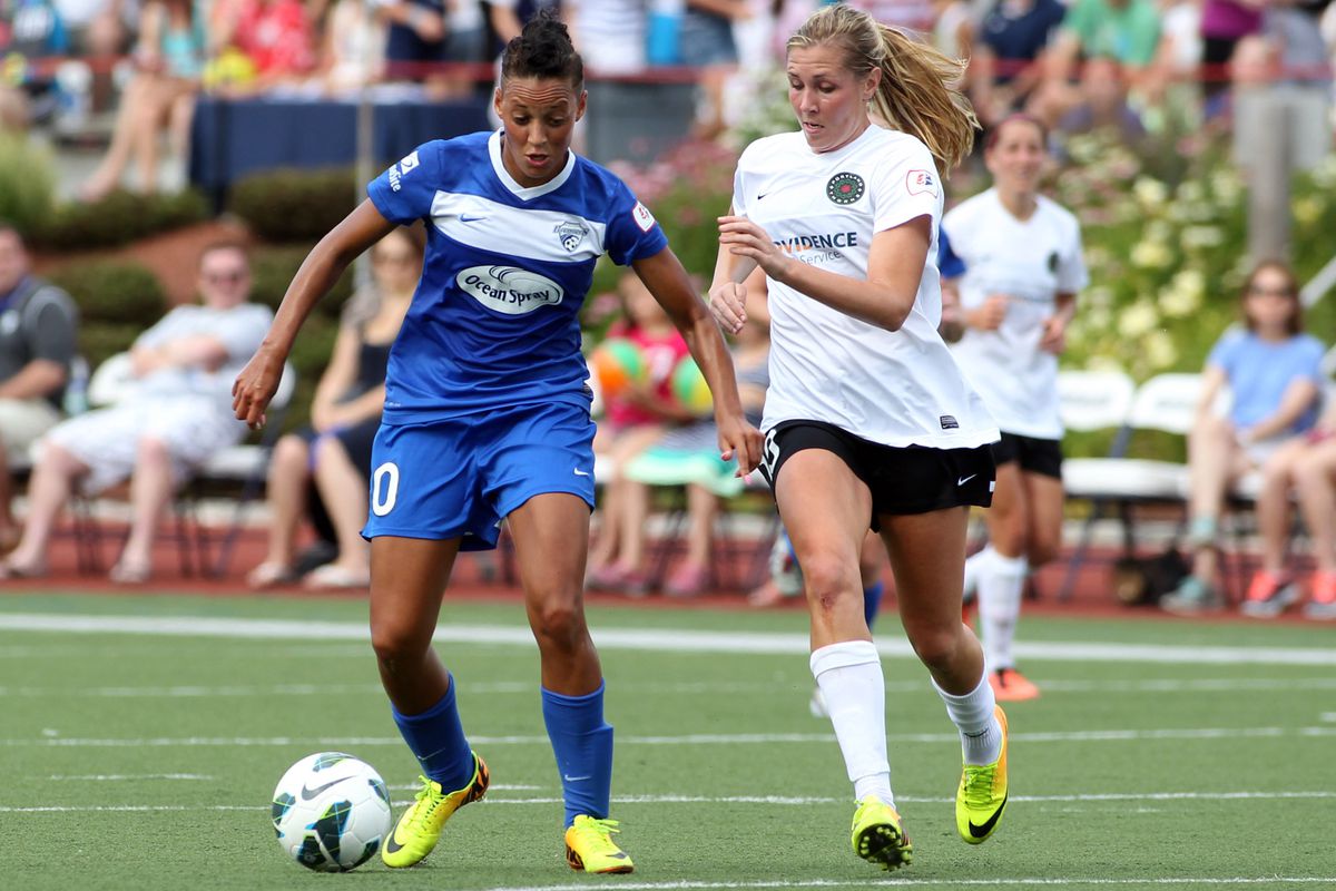 Sanderson shined on Sunday, recording two goals and one assist during her team's 3-2 win.