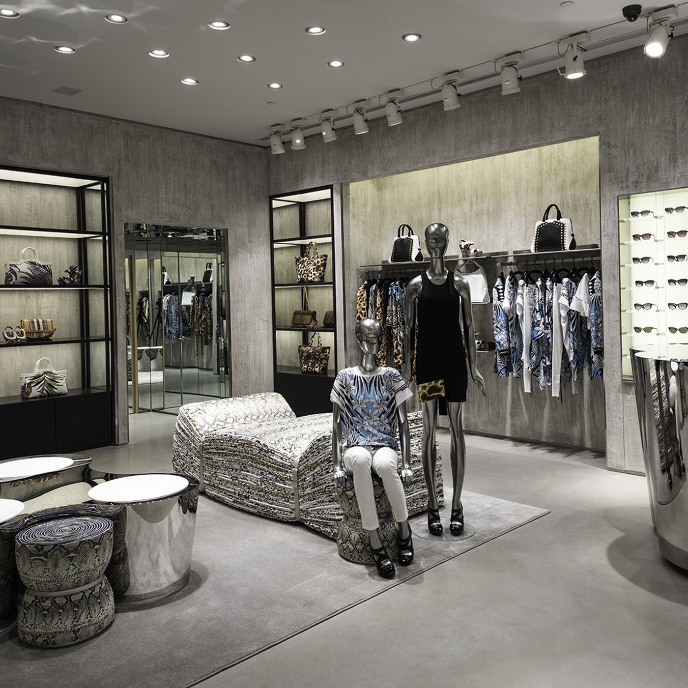 Arne Aanvulling Verouderd Racked Exclusive! Your First Look Inside Just Cavalli's First Miami  Flagship - Racked Miami