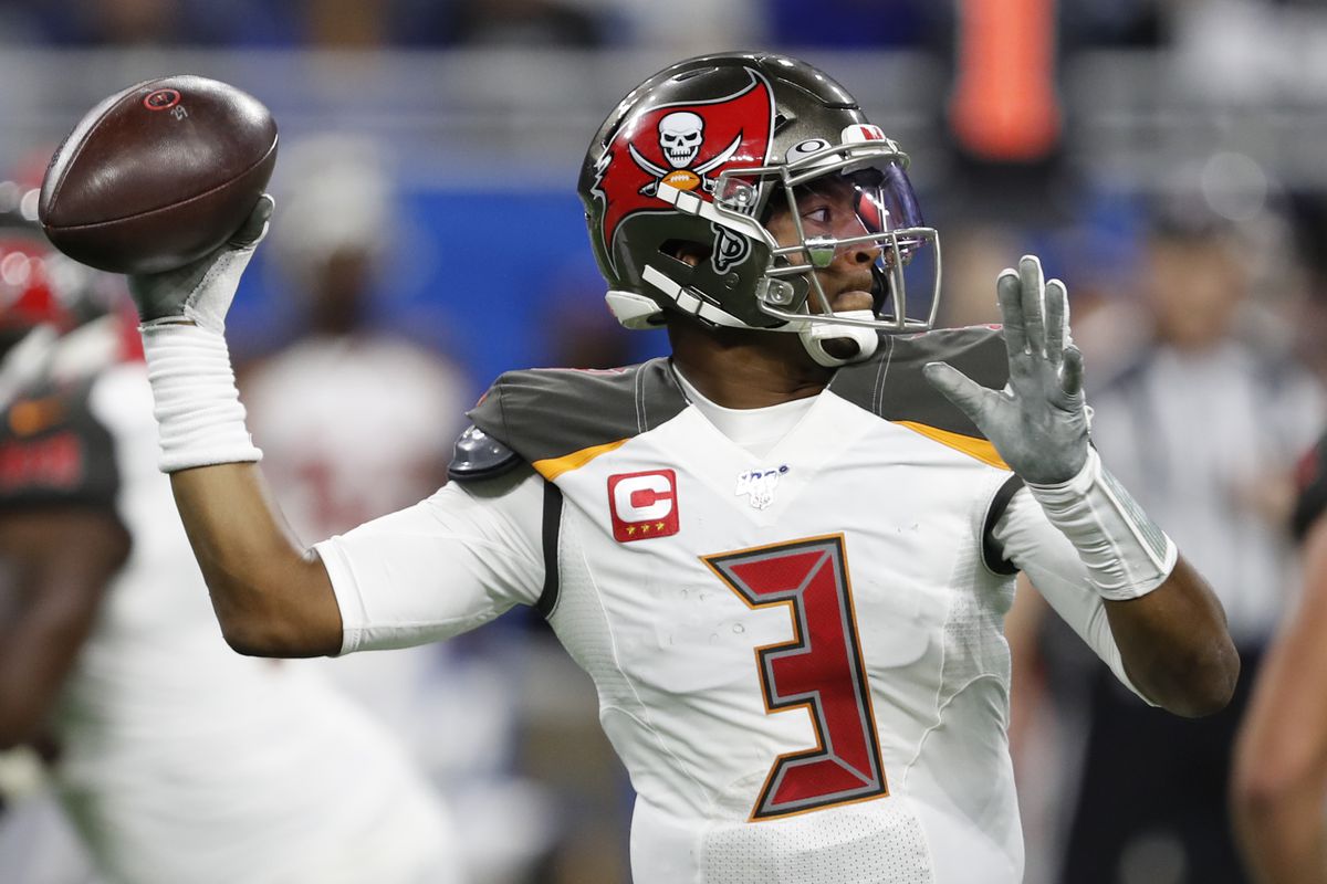 Tampa Bay Buccaneers quarterback Jameis Winston passes the ball during the fourth quarter against the Detroit Lions at Ford Field.&nbsp;