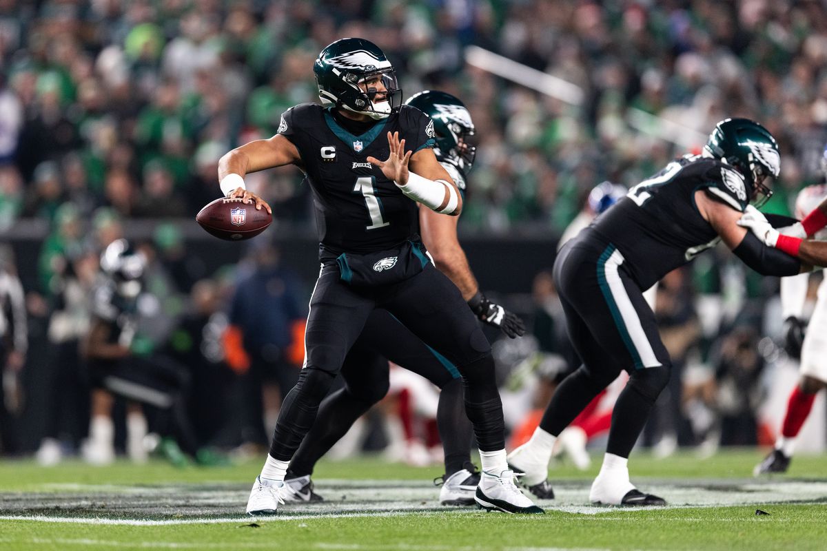 Jalen Hurts #1 of the Philadelphia Eagles passes the ball during the first quarter against the New York Giants at Lincoln Financial Field on December 25, 2023 in Philadelphia, Pennsylvania.