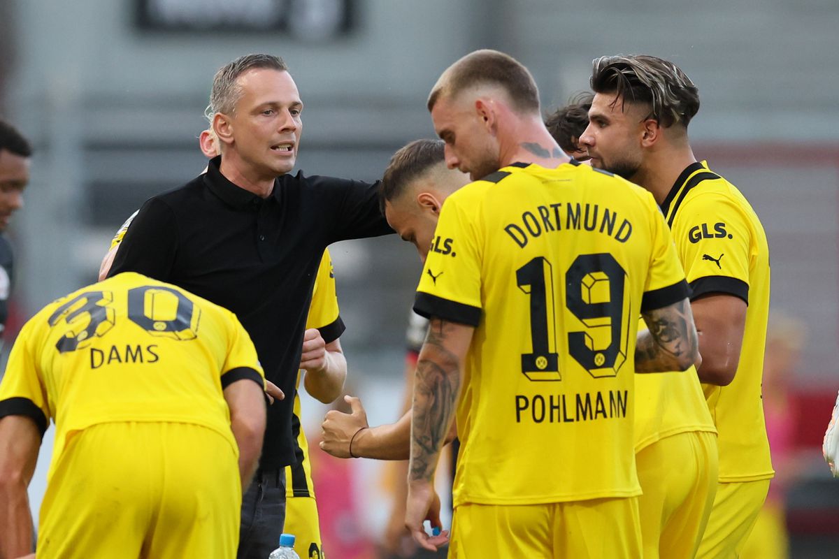 SV Wehen Wiesbaden v Borussia Dortmund II - 3. Liga