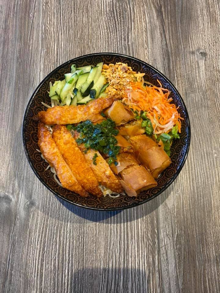 A bowl of chicken katsu