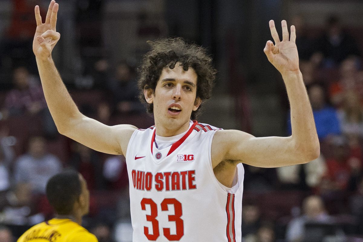 Sophomore guard Amedeo Della Valle leads Ohio State with nine first-half points.