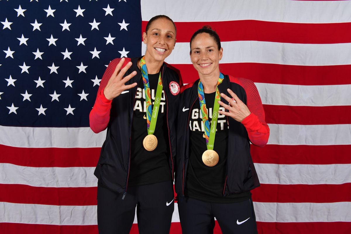 Women’s USAB Team Gold Medal Portraits
