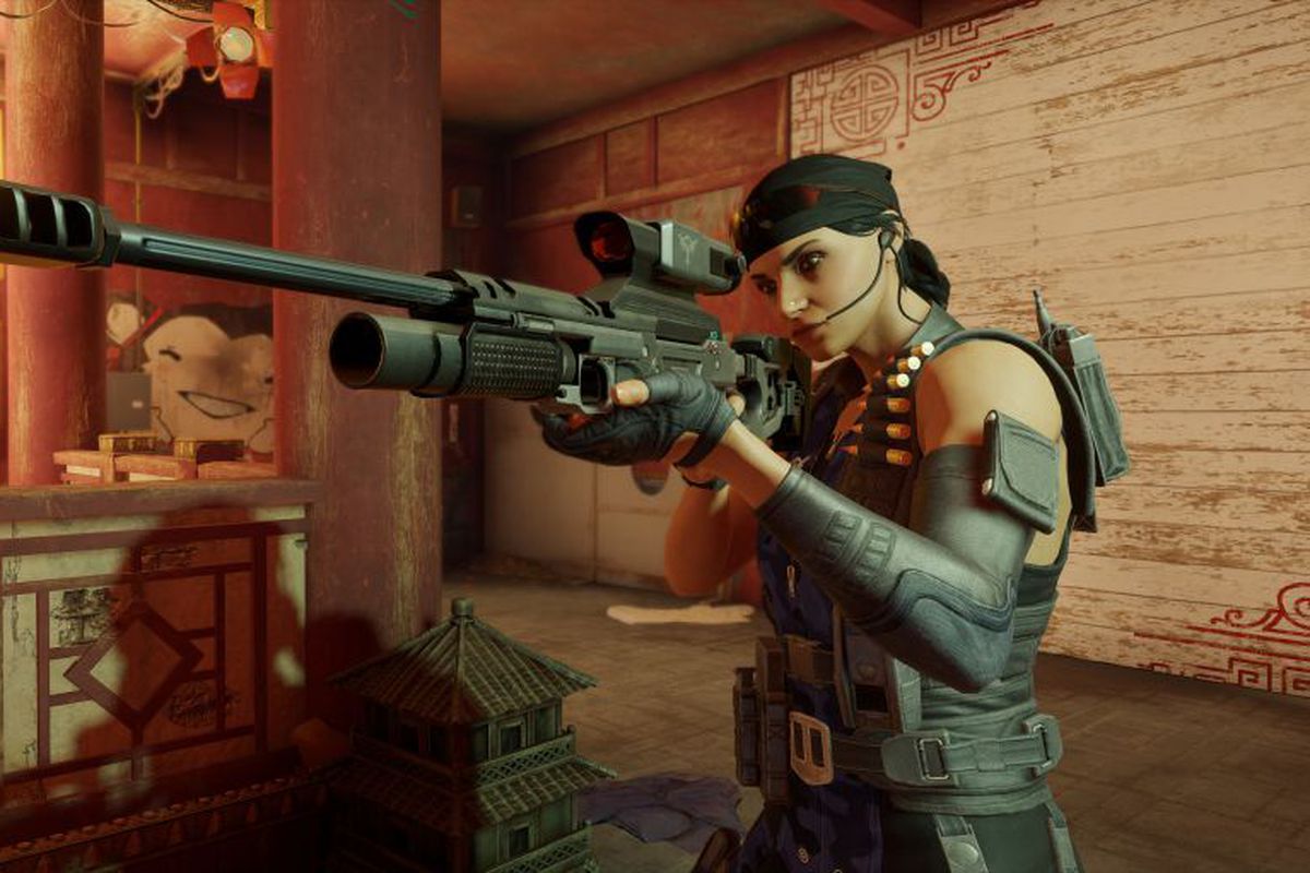 Rainbow Six Siege’s new operator, Kali, with her weapon, the CSRX 300, a very large sniper rifle