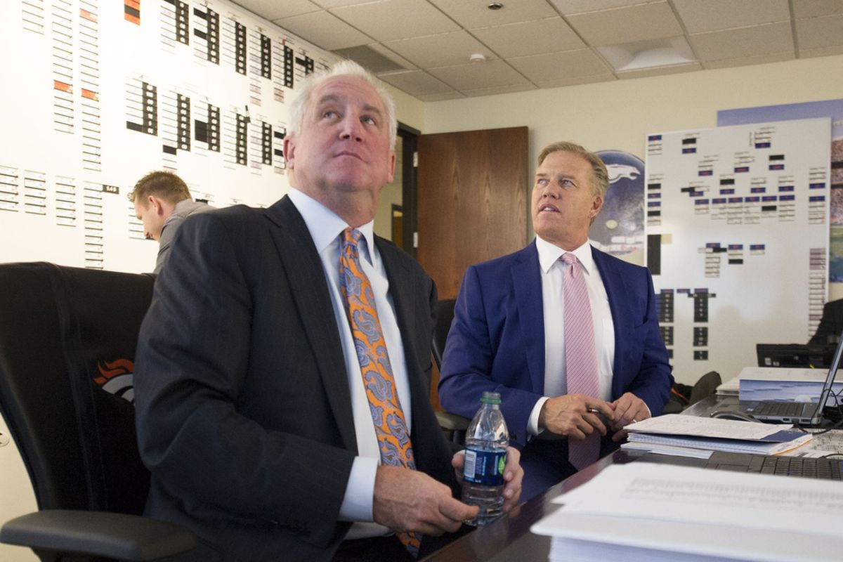 John Fox and John Elway in the Broncos war room during the 2013 NFL Draft