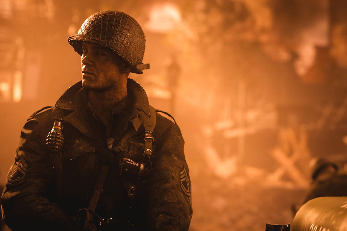 Call of Duty: WWII - soldier in amber light