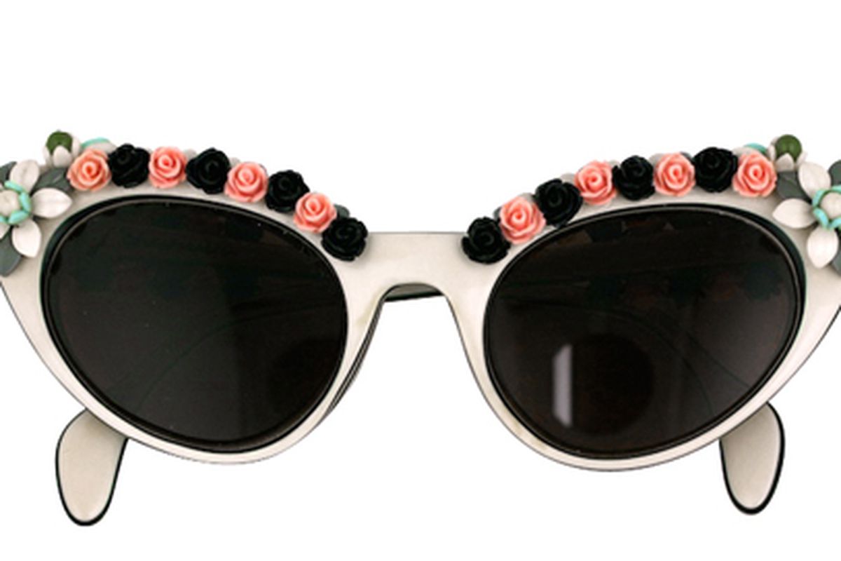 Prada-esque Schiaparelli sunglasses via <a href="http://fashion.1stdibs.com/avl_item_detail.php?id=62050">1stdibs</a>