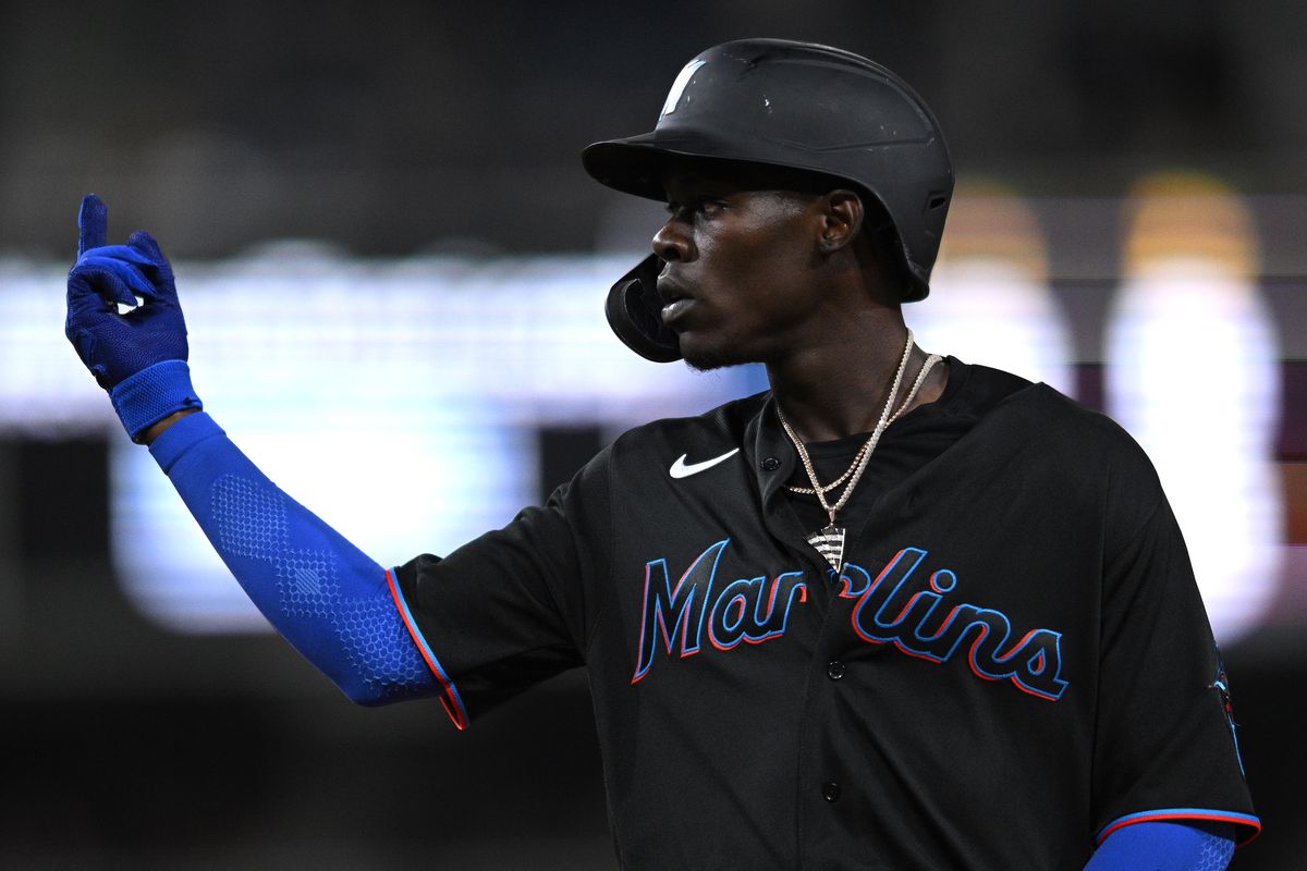 Miami Marlins second baseman Jazz Chisholm Jr. (2) gestures towards the Marlins dugout after hitting a single during the sixth inning against the San Diego Padres at Petco Park.