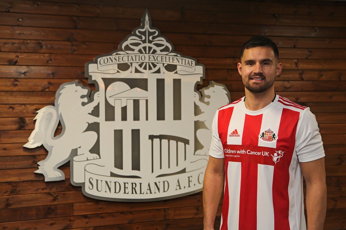 Sunderland Unveil New Signing Bailey Wright