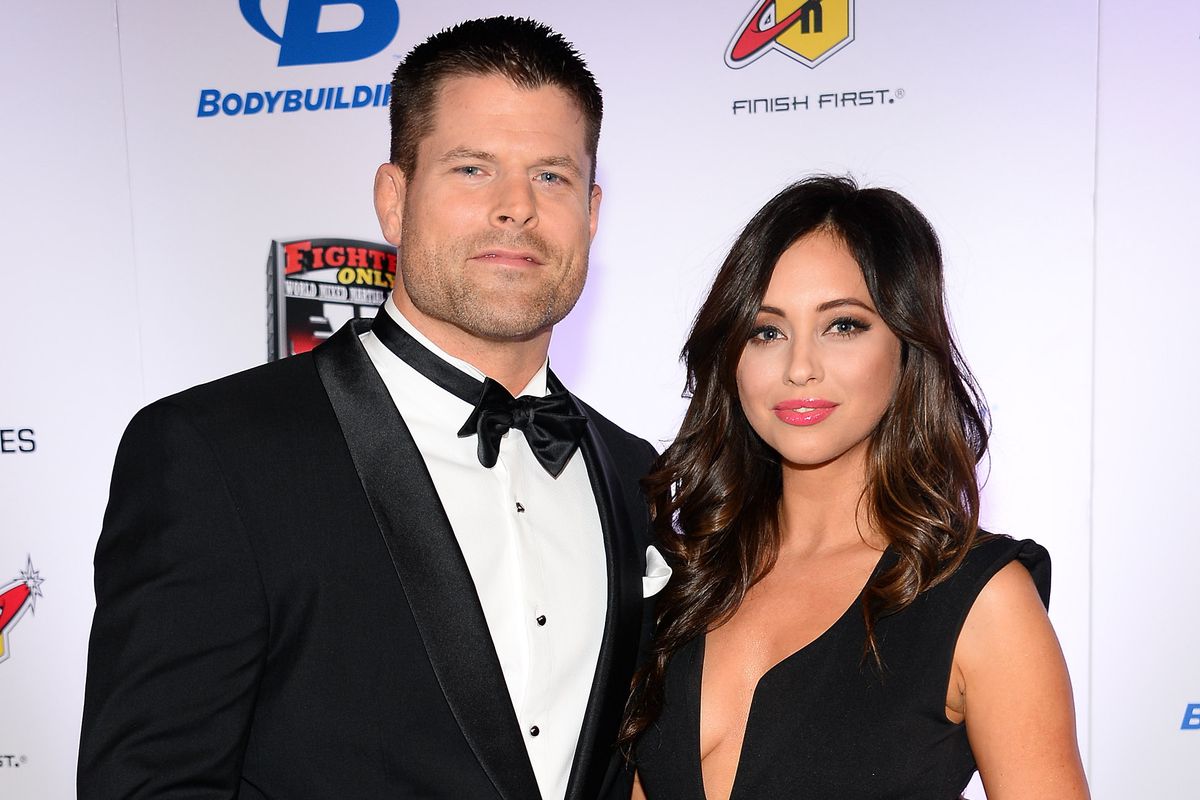 Brian Stann and Nicole Dabeau will host the seventh annual World MMA Awards.