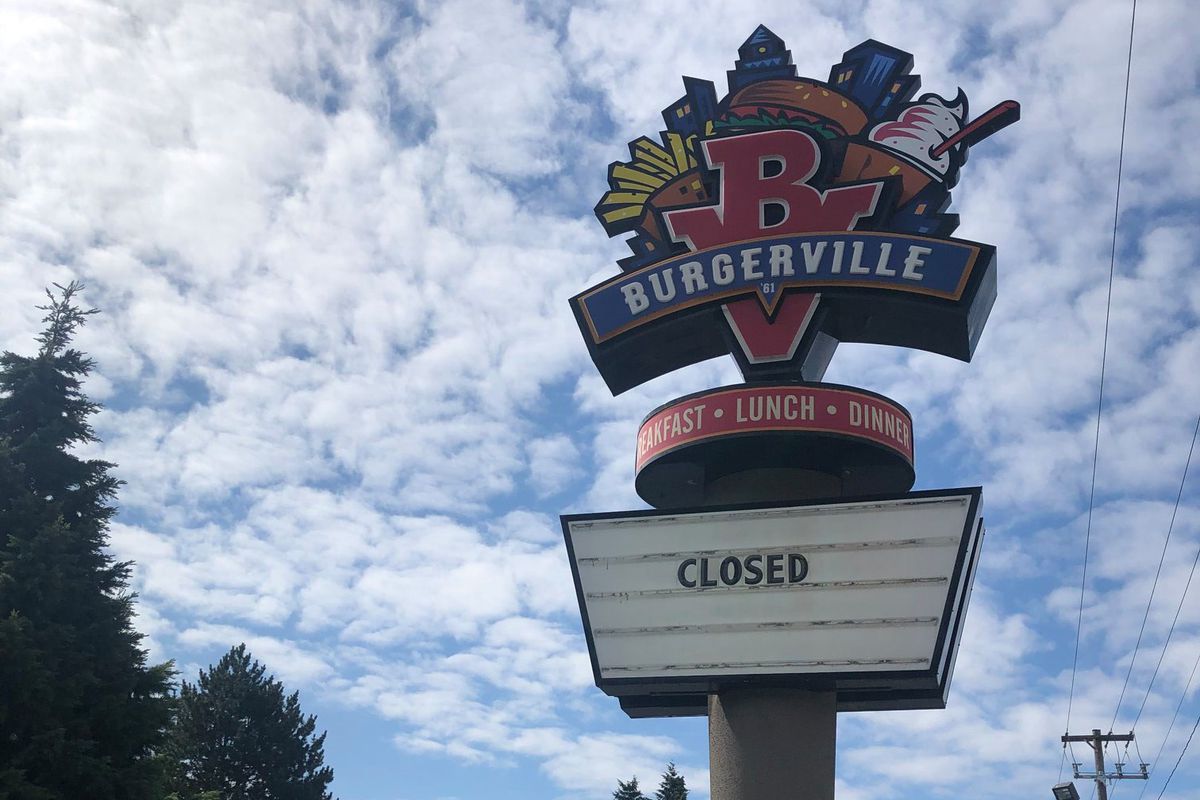 The Burgerville sign reads “closed” 