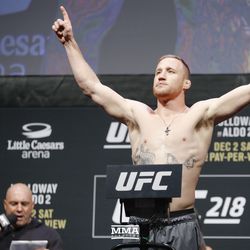 Justin Gaethje poses at UFC 218 weigh-ins.