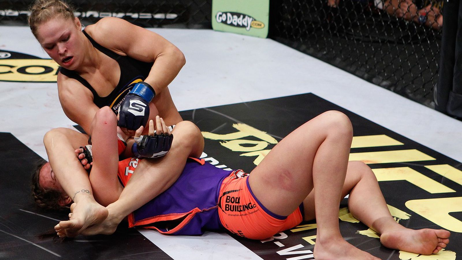 Strikeforce Results: Ronda Rousey Submits Miesha Tate.