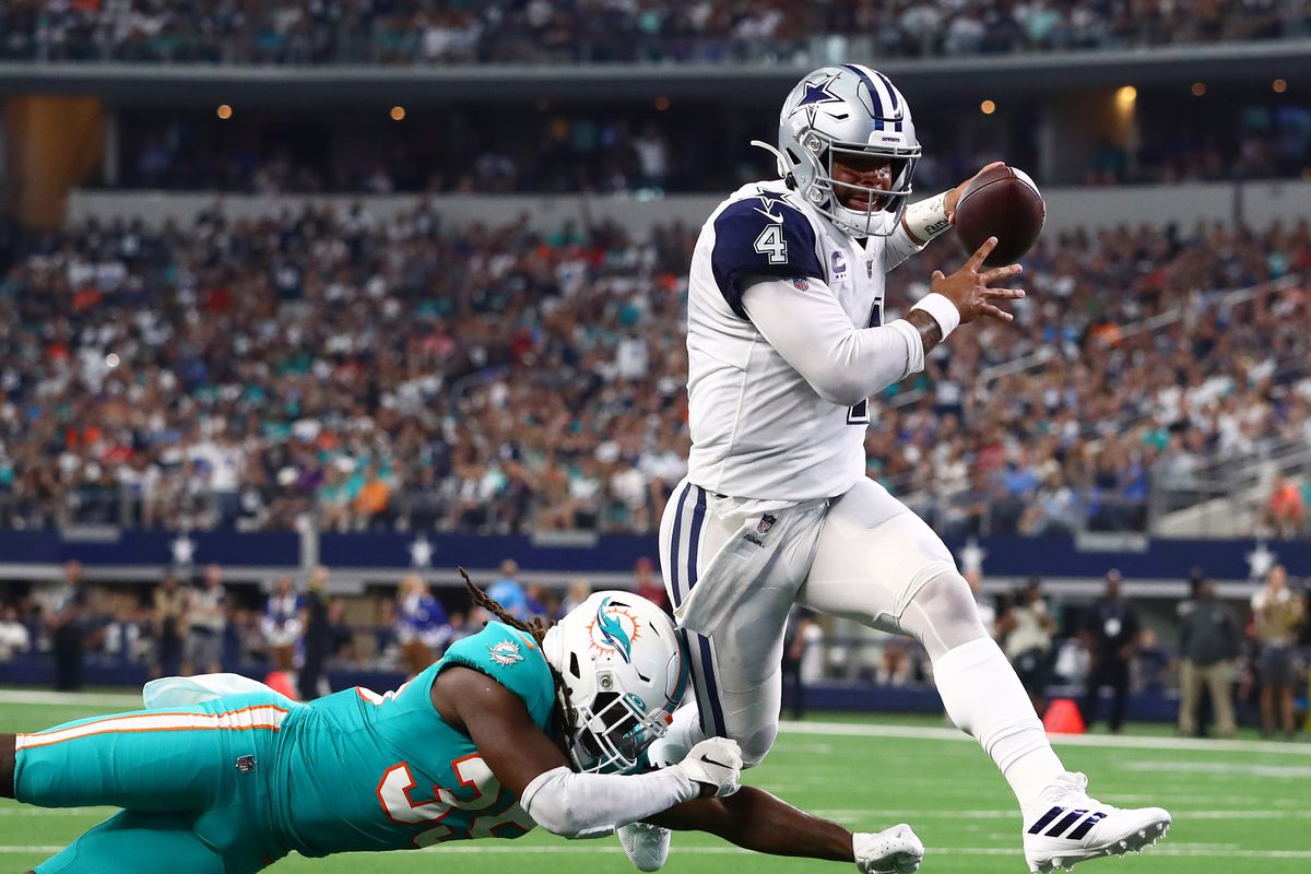 NFL: Miami Dolphins at Dallas Cowboys